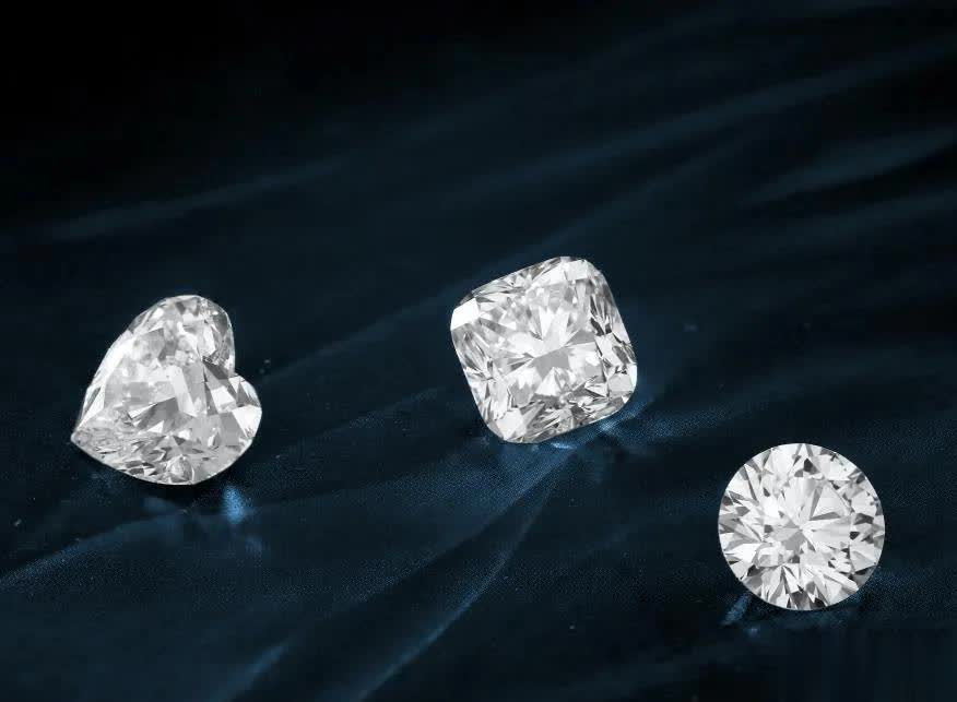 培育钻石让“悦己”无差别，正由市场宣传走向消费者